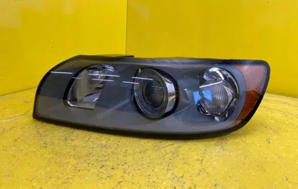 Volvo V40 Headlight/headlamp 2731