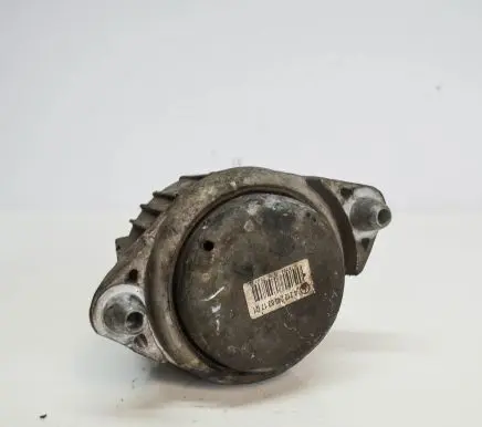 Mercedes-Benz E W212 Engine mount bracket A2122406317