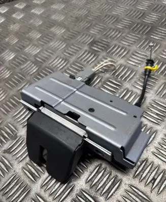 Volvo XC90 Tailgate/trunk/boot lock/catch/latch 31753053