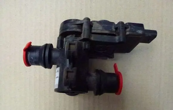 Mercedes-Benz Sprinter W906 Coolant heater control valve A0005003040-T