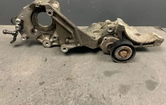 Volkswagen PASSAT B6 Fuel pump bracket V10003L903143D