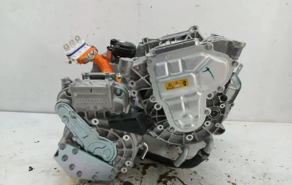 Nissan Qashqai J12 Manual 5 speed gearbox 290c06um0a