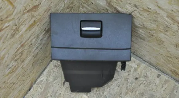 Ford Mondeo MK IV Glove box 0766300301