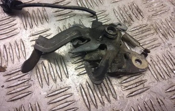 Peugeot RCZ Engine bonnet/hood lock/catch