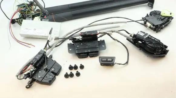 BMW 5 GT F07 Tailgate/trunk control unit/module 7394649 7200543 7211168