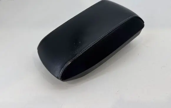 Toyota Auris E180 Armrest 5881202130