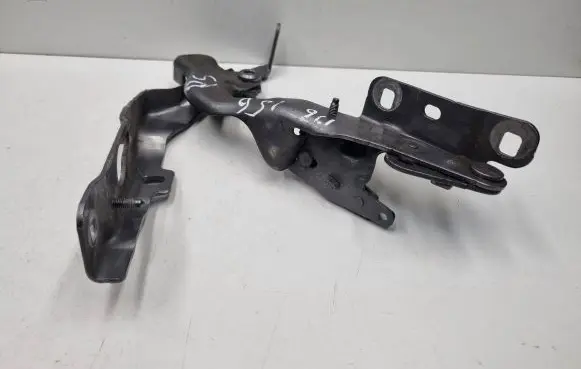 Mercedes-Benz A W176 Engine bonnet/hood hinges A1768800328 1768800328