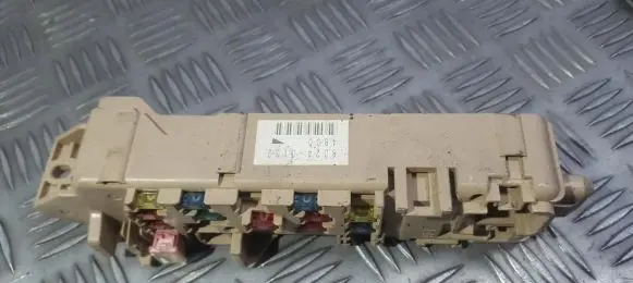 Mazda 626 Fuse box set 8D240132 8D2401324800