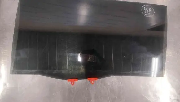 Toyota Sienna XL40 IV Rear door window glass DOT904