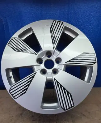 Audi e-tron R19 alloy rim 4KE601025L 4KE601025