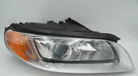 Volvo V70 Headlight/headlamp 31353533 6948180 6336192099