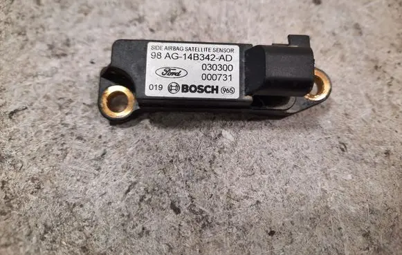 Ford Focus Airbag deployment crash/impact sensor 98AG14B342AD
