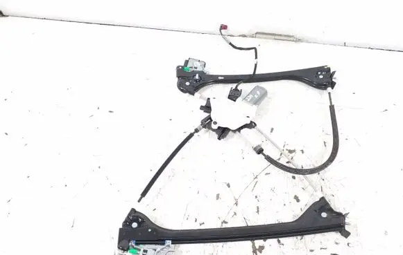 Mercedes-Benz SLK R172 Front door window regulator with motor A1727200146 A2078200542