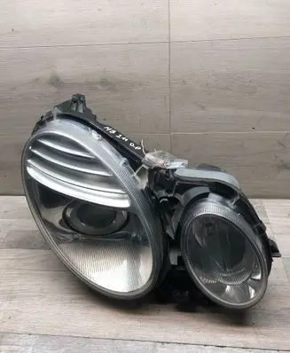 Mercedes-Benz E W211 Headlight/headlamp A2118709026 A2114420203