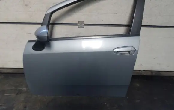 Fiat Punto (176) Rear door