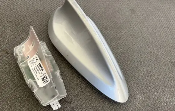 BMW 1 F20 F21 Aerial GPS antenna 9350087 50010995 21889810