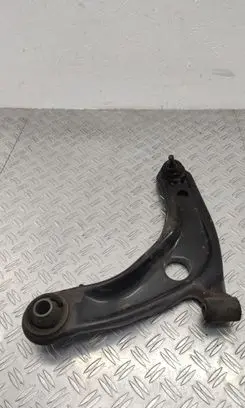 Toyota Yaris Front lower control arm/wishbone