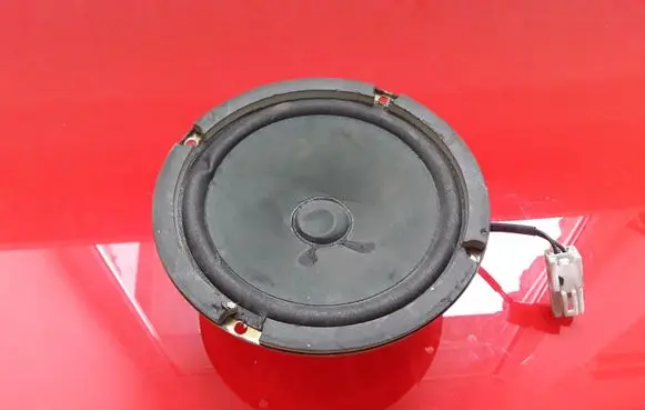 Hyundai Trajet Rear door speaker 963303A500