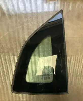 Renault Captur Rear side window 43R001583