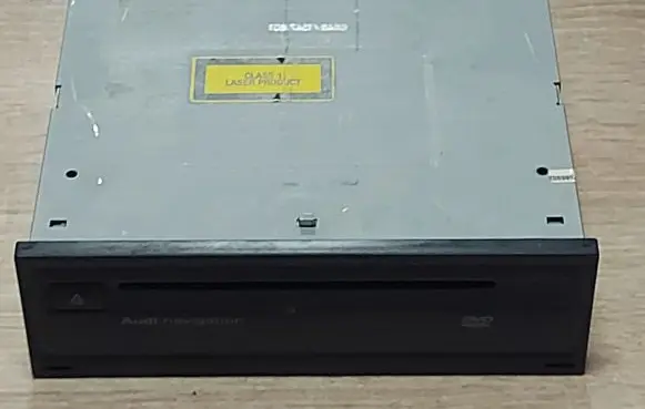 Audi A6 S6 C6 4F Navigation unit CD/DVD player 4E0910887L 4E0919887C