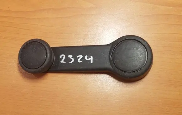 Ford Sierra Front door window winding handle 83BBA23348AB
