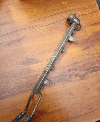 Audi A3 S3 8L Fuel main line pipe 06A133681B