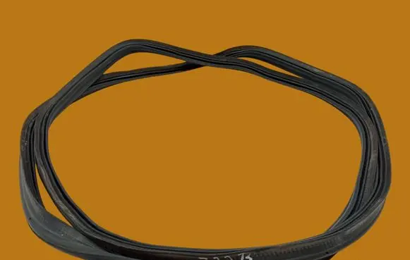 Volkswagen T-Cross Trunk rubber seal (body) 