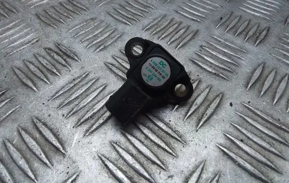 Mercedes-Benz C W204 Air pressure sensor A0061539728 0261230190