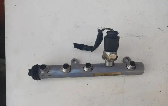Audi Q7 4L Fuel main line pipe 059130089M