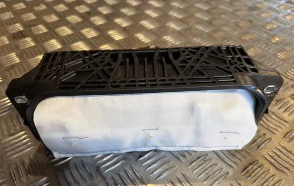 Audi A5 Passenger airbag 8W0880204D