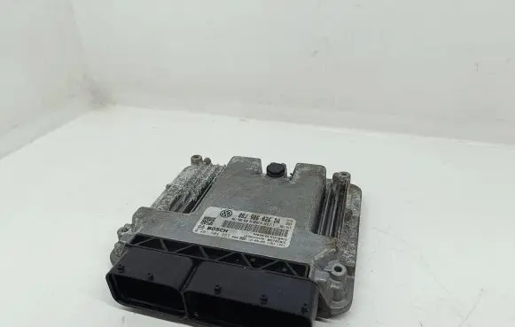 Volkswagen PASSAT CC Engine control unit/module 06J906026DA 0261S04957
