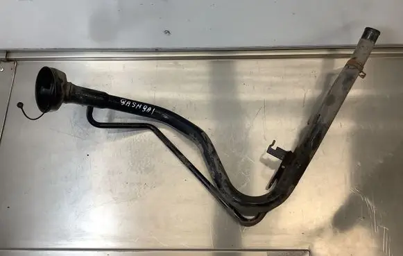 Nissan Qashqai Fuel tank filler neck pipe 