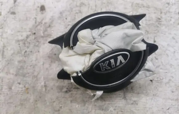KIA Carens III Steering wheel airbag 56900-A4000