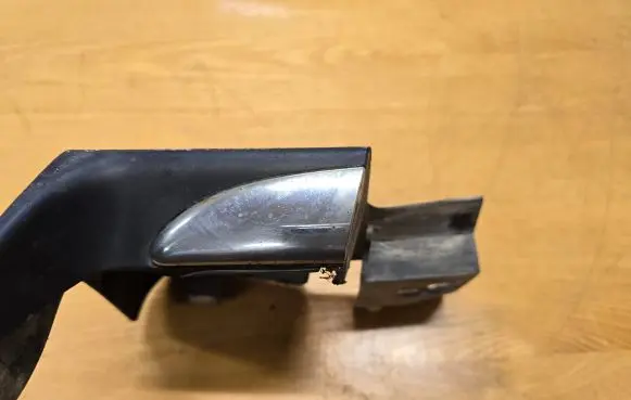 Mazda CX-7 Side skirt front trim 