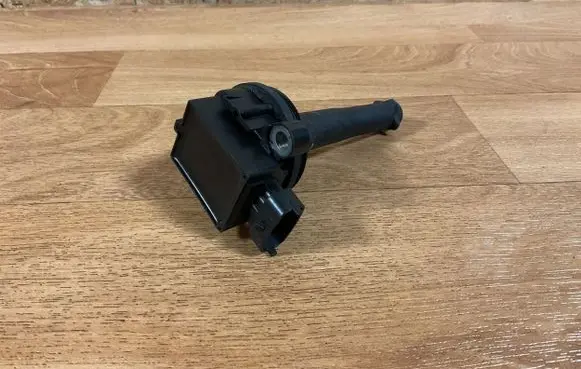Volvo V70 High voltage ignition coil 