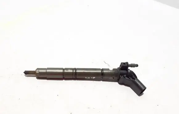 Audi A4 S4 B9 Fuel injector 059130277ED