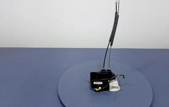 Hyundai i20 (GB IB) Front door lock 81310-1J020