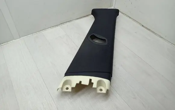 BMW X3 E83 (B) pillar trim (top) 3330446