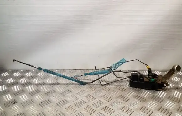 Jeep Cherokee III KJ Front door lock