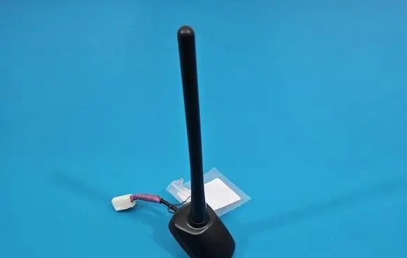 Toyota RAV 4 (XA40) Radio antenna IMPRK1564504