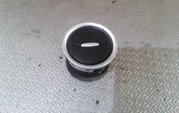 Ford Fiesta Dashboard side air vent grill/cover trim BA6T13A024BA