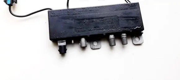 BMW 5 E39 Antenna control unit 65258352774 65.25-8352774