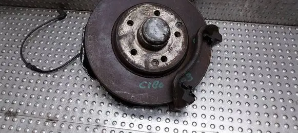 Mercedes-Benz C W203 Front wheel hub spindle knuckle 20900
