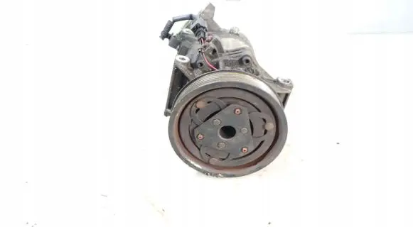 Renault Fluence Air conditioning (A/C) compressor (pump)