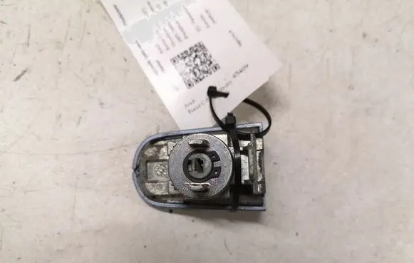 Ford Focus C-MAX Front door lock (next to the handle) 3M5AR21990A 058BA