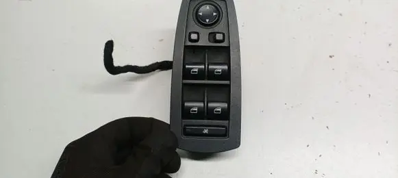 BMW X3 E83 Electric window control switch 3402734