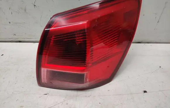 Nissan Qashqai Rear/tail lights 89070312