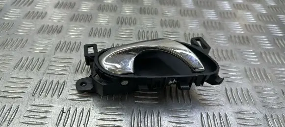 Nissan Pulsar Front door interior handle 806704EA