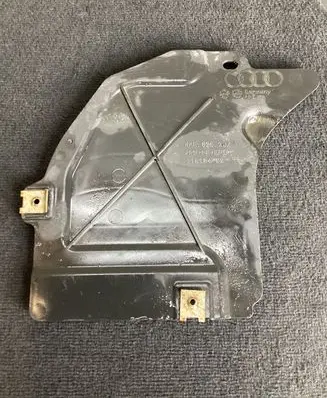 Audi e-tron Front underbody cover/under tray 4KE825202A 11618400