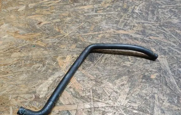 Mercedes-Benz S W140 Engine coolant pipe/hose